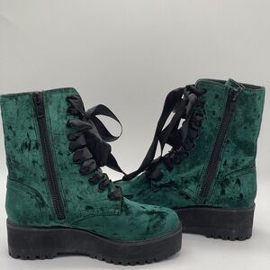 Dolls Kill Emerald Green Velvet Platform Combat Boots Goth Grunge Lace Up Size 7